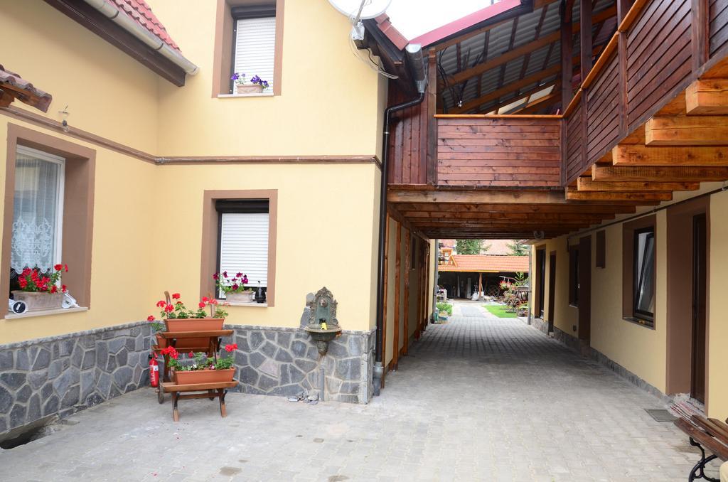 Pensiunea Otilia Sighişoara Exteriör bild